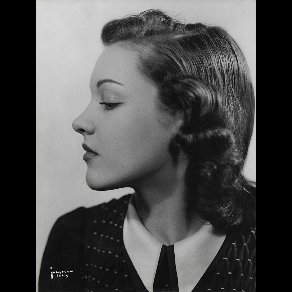 Philippe Halsman - Portrait d'élégante (circa 1937-1940)