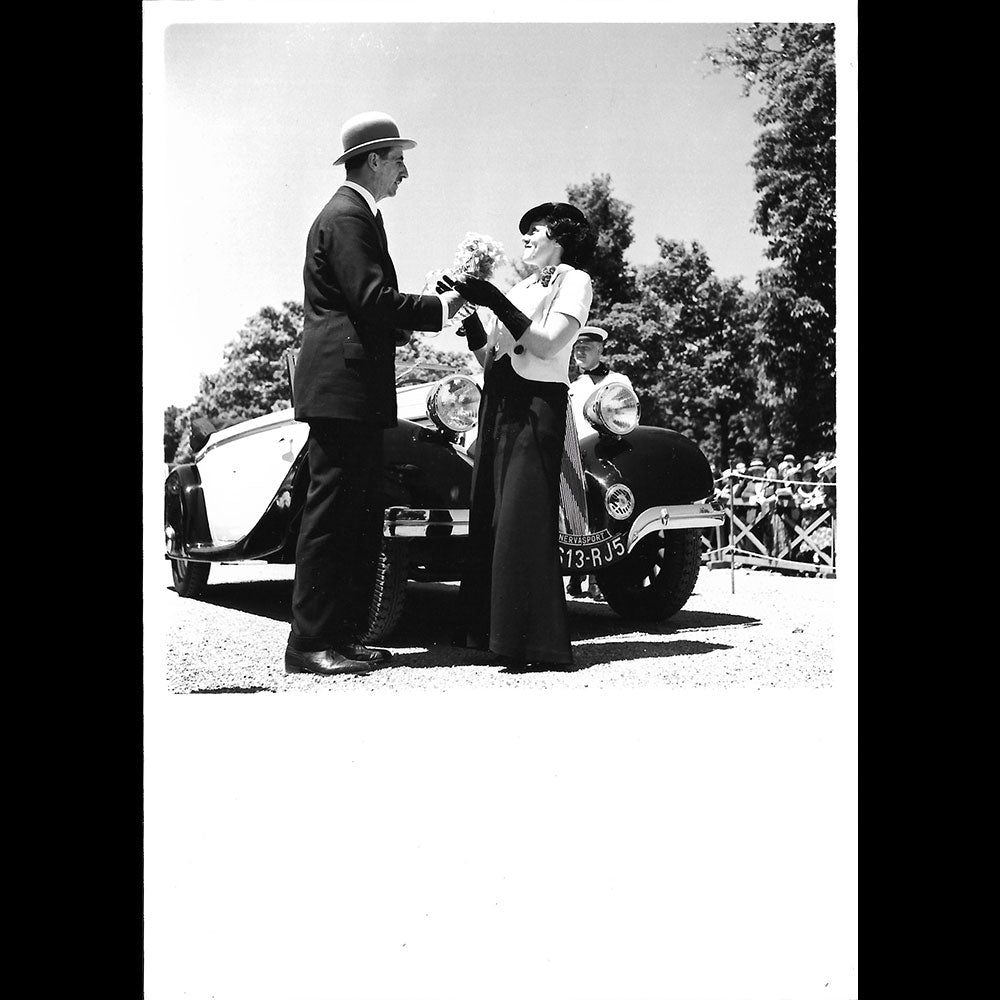 Concours d'Elégance automobile par Roger Schall (1930s)