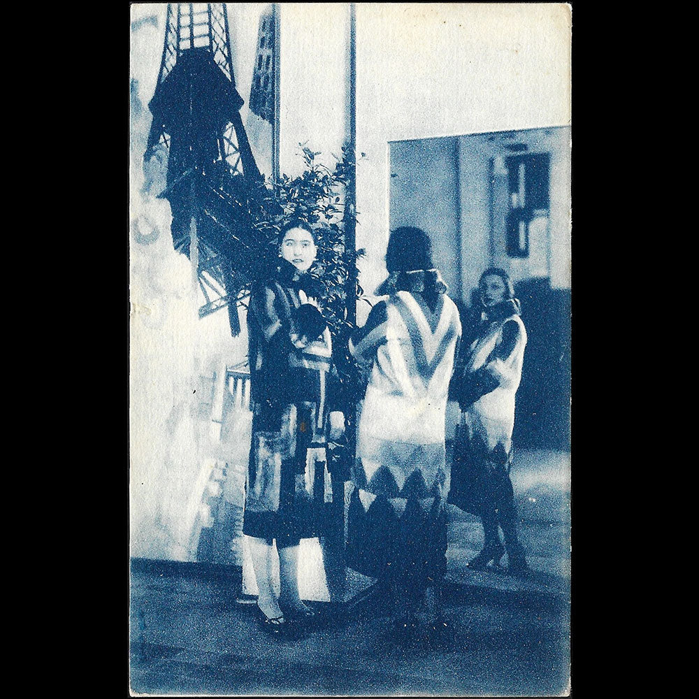 La mode qui vient, manteaux modèles par Sonia Delaunay, Exposition des Arts Décoratifs (1925) (Copie)