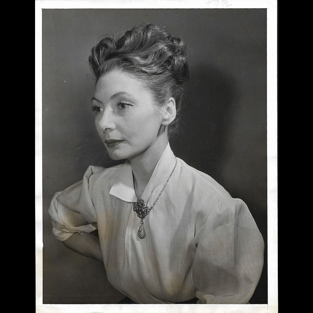 Valentina - Portrait de la couturière américaine par Frank Jurkoski (1946)