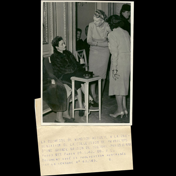 La duchesse de Windsor assiste à un défilé de mode le 25 janvier 1940, photographie de presse d'époque