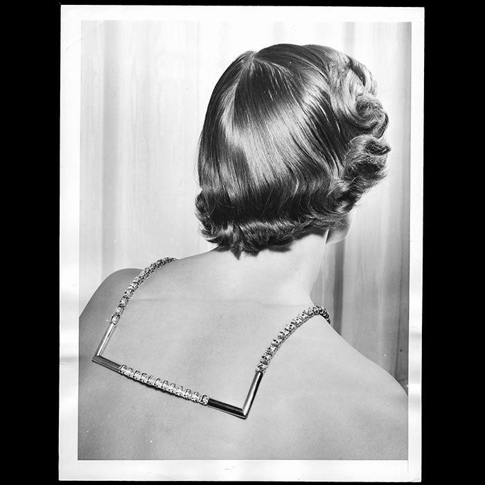 Pierre Balmain - Robe au collier carré (1950)