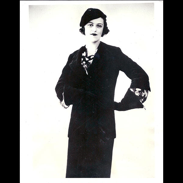 Jean Patou - Ensemble de velours noir portée par la Comtesse Henri de Castellane (1933)