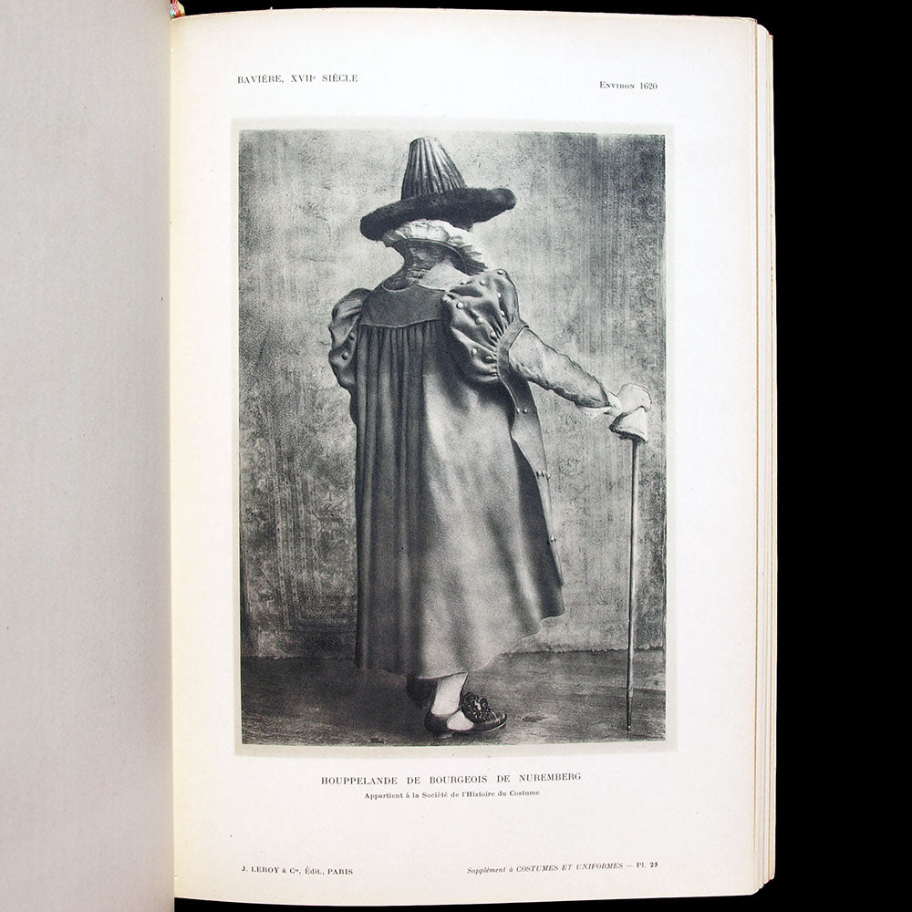 Costumes & Uniformes, revue de la Société de l'Histoire du Costume - Réunion des 10 numéros (1912-1914)