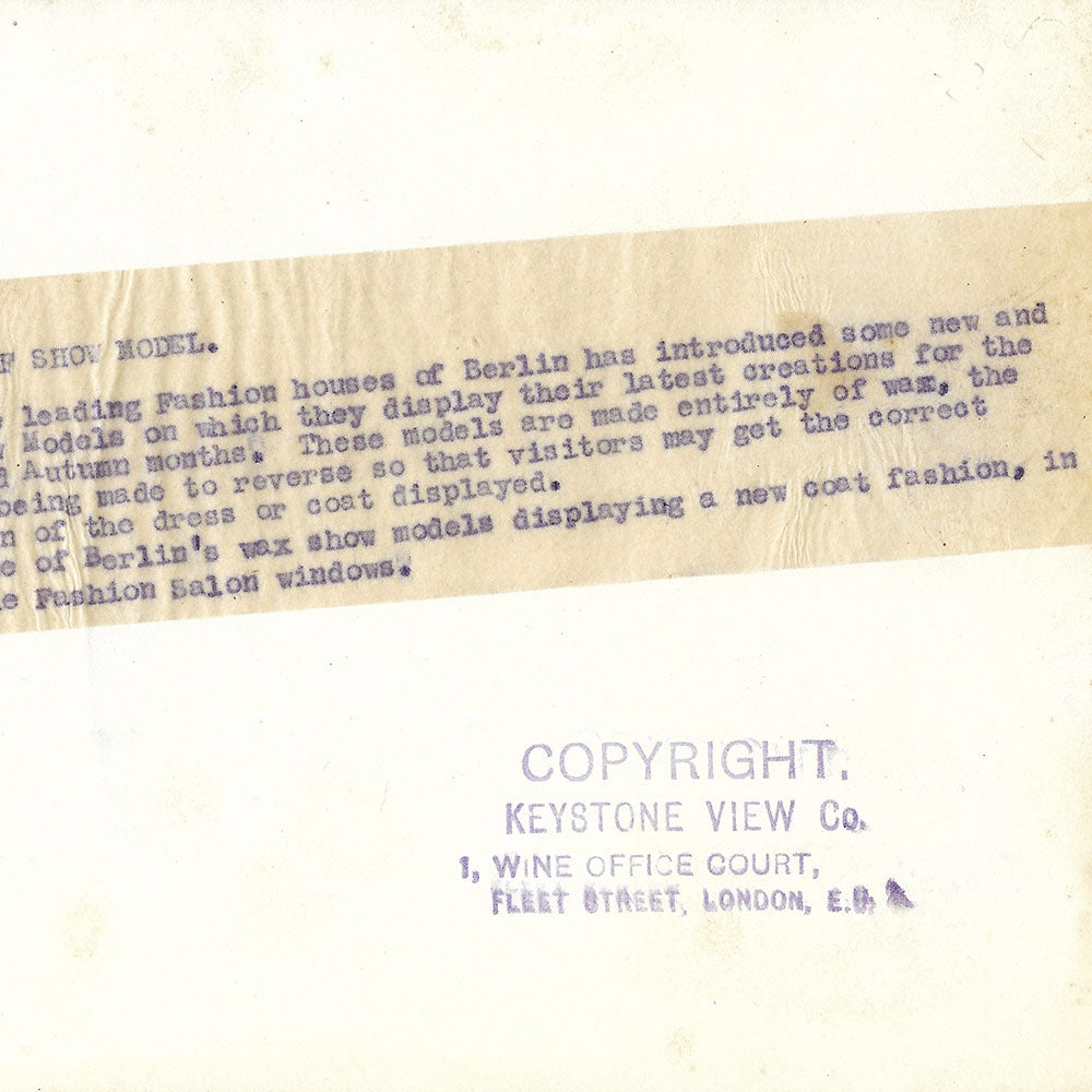 Mannequins d'art - Nouveau type de mannequin d'une maison de mode de Berlin (circa 1925-1930)