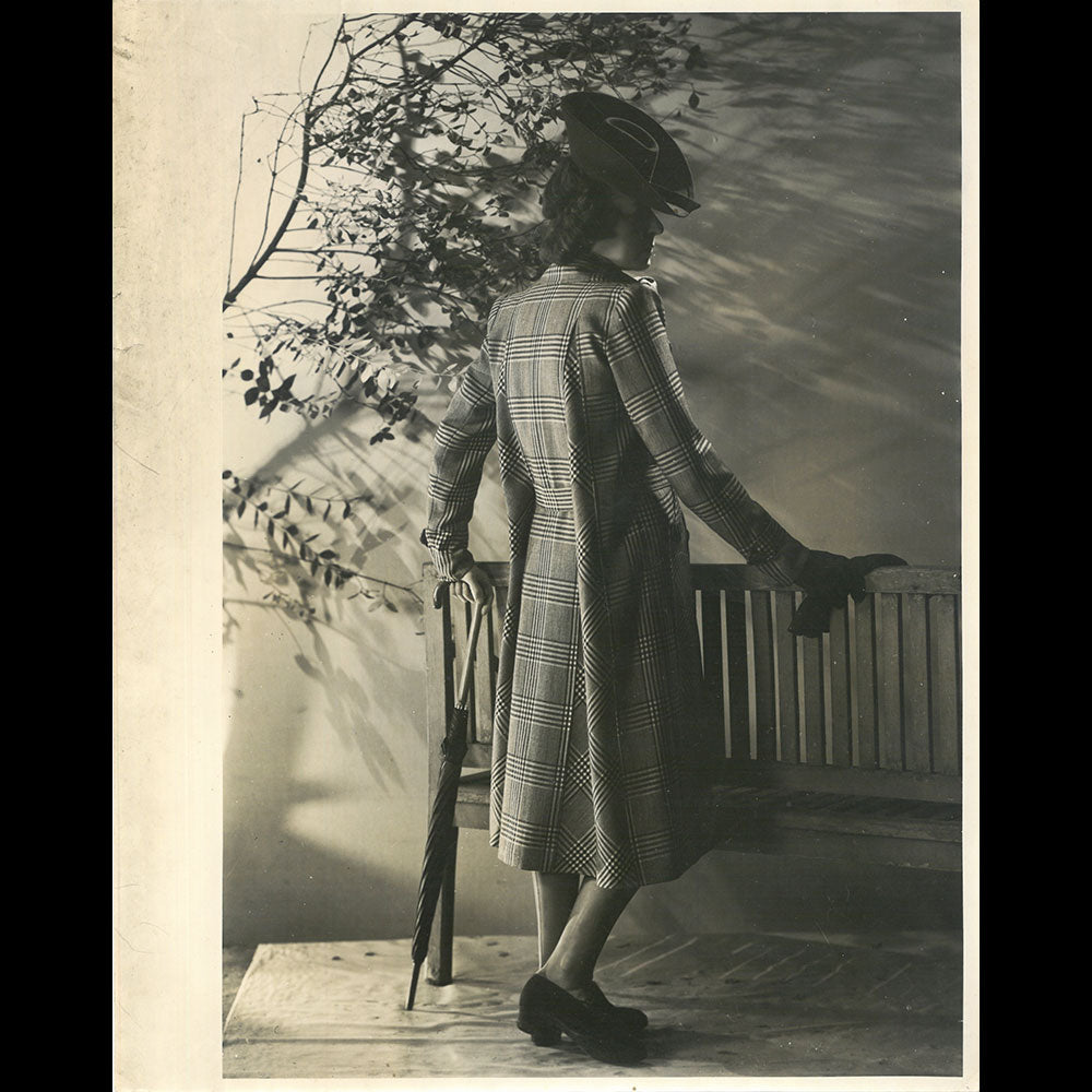 O'Rossen - Manteau en tissu Rodier- tirage de Philiberte de Flaugergues (1942)