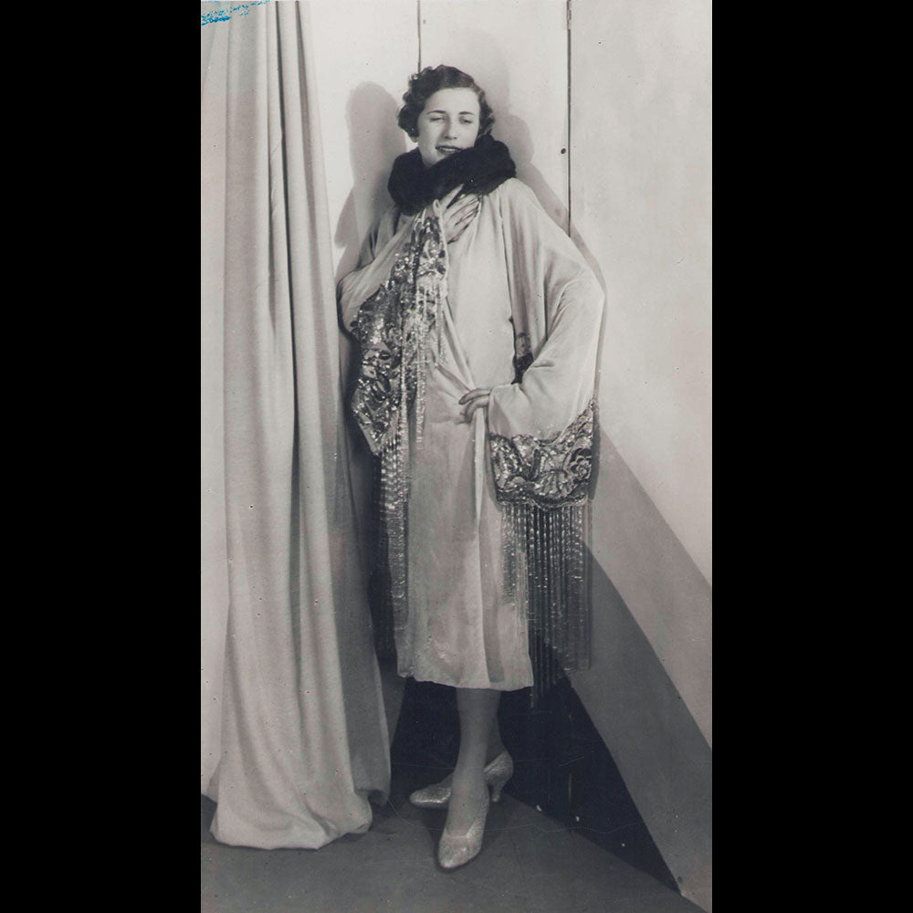 Philippe et Gaston - Robe, photographie de Manuel Frères (1920s)