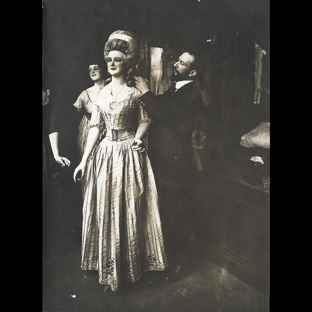 Société de l'Histoire du Costume - Exposition du Musée du Costume, Réunion de 21 tirages (1920)