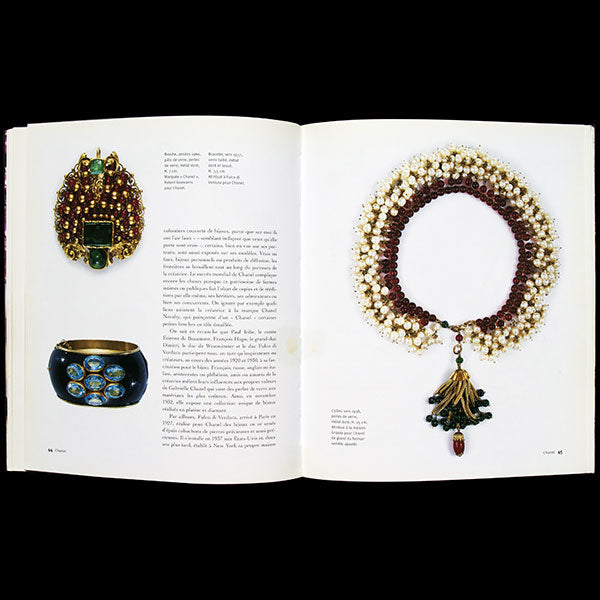 Luxe et Fantaisie: Bijoux de la Collection Barbara Berger, exemplaire de John Galliano (2003)