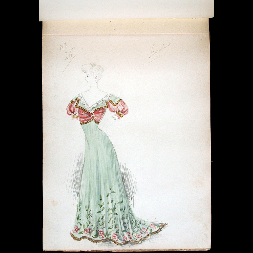 Recueil de 56 dessins d'une maison de couture pour les années 1891, 1892 et 1893