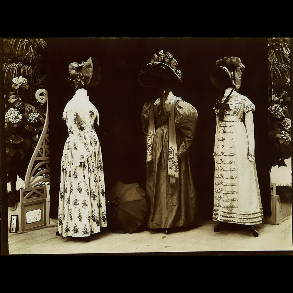 Exposition Universelle de Paris - Musée Centennal du Costume, Réunion de 24 tirages (1900)