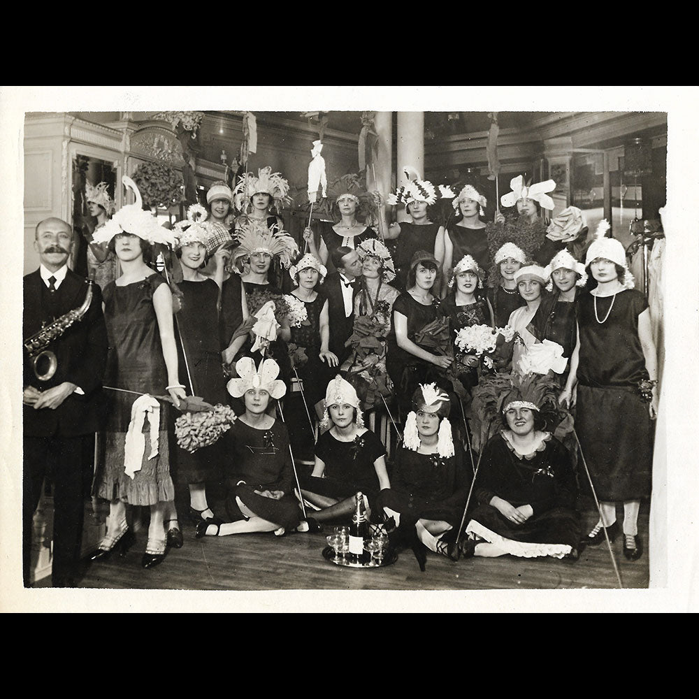 Sainte-Catherine - Catherinettes d'une maison de couture (1920s)